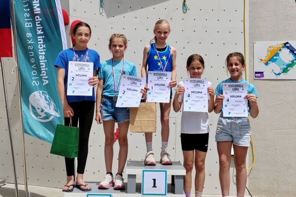 plezalni-klub-sevnica-vz-liga-05ACE8A1ED-7D3D-511A-F04C-0C438952F11F.jpg