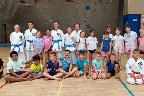 karate-klubbrezice-tabor-10FC894C86-BE22-78A2-647F-B865D5E27356.jpg