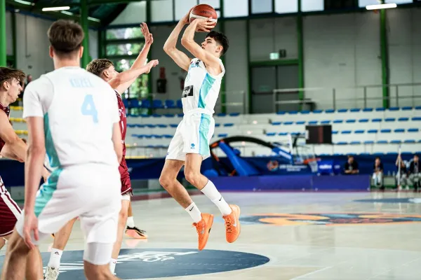 evropsko-prvenstvo-do-18-238CFC48F-CAC0-99CC-D3FF-D0CBD88990AE.webp