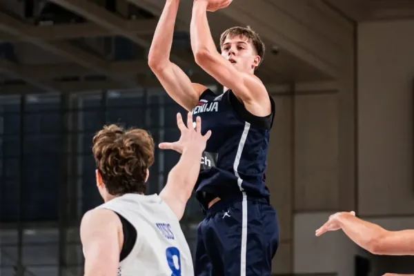 slovenija-v-polfinale-u18-1041C6A075-82FF-BDA3-D0DA-2F9DE07EBB66.webp