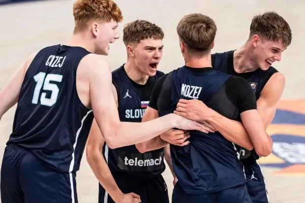 slovenija-v-polfinale-u18-13AB1D1932-B27A-D523-DEA6-067CCD2917D8.webp