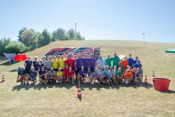 dsc-53934E3B4B43-F51E-281B-AB74-E88246F83455.jpg